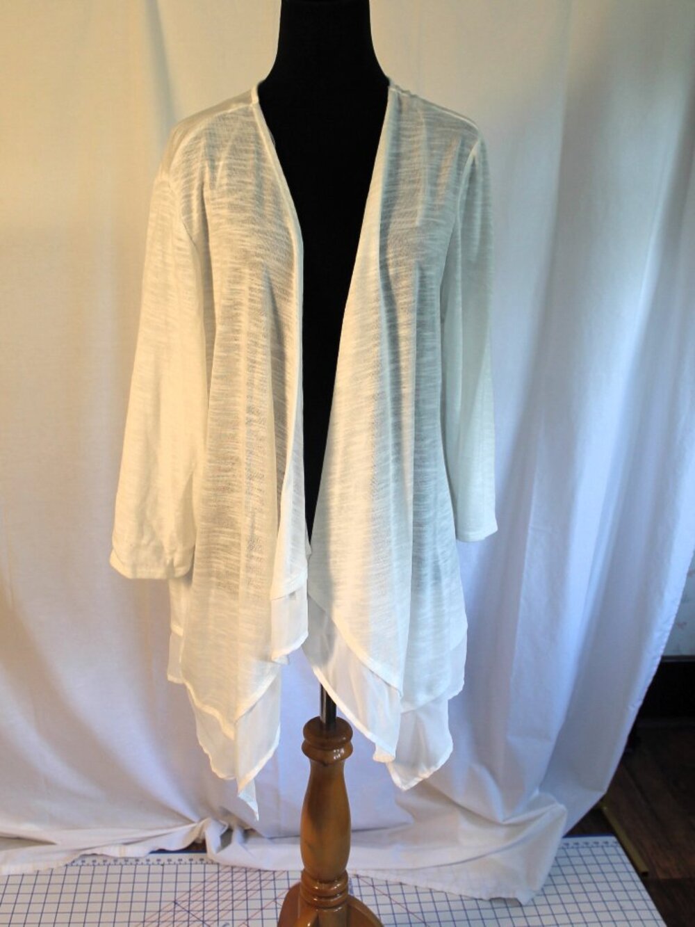 Studio Works White Open Flowy Cardigan XL